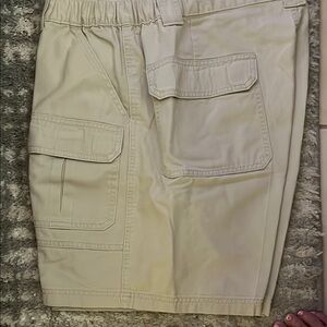 Croft & Barrow Men's Beige Cargo Shorts